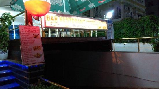 Bar Restorant 3 Vellezerit